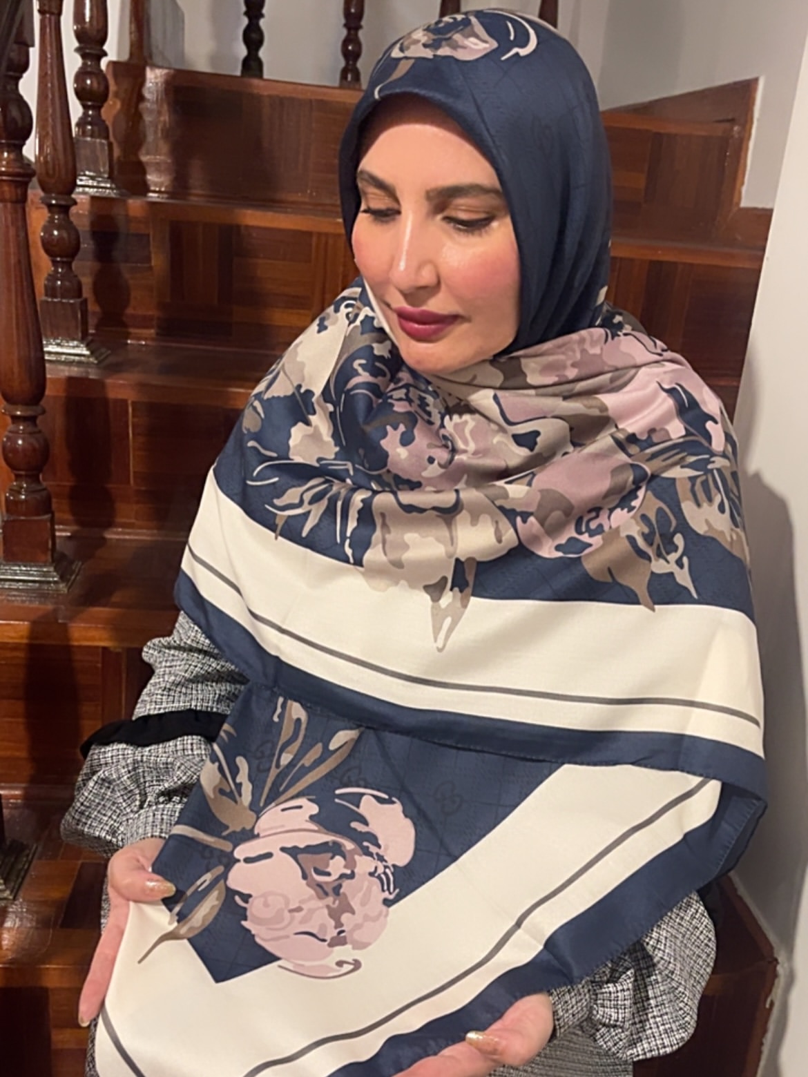 روسری نخی کولردار خوش.گل