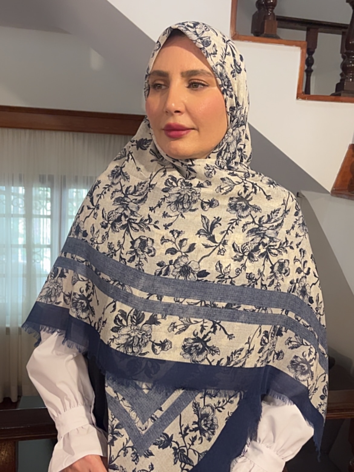 روسری نخ تافته