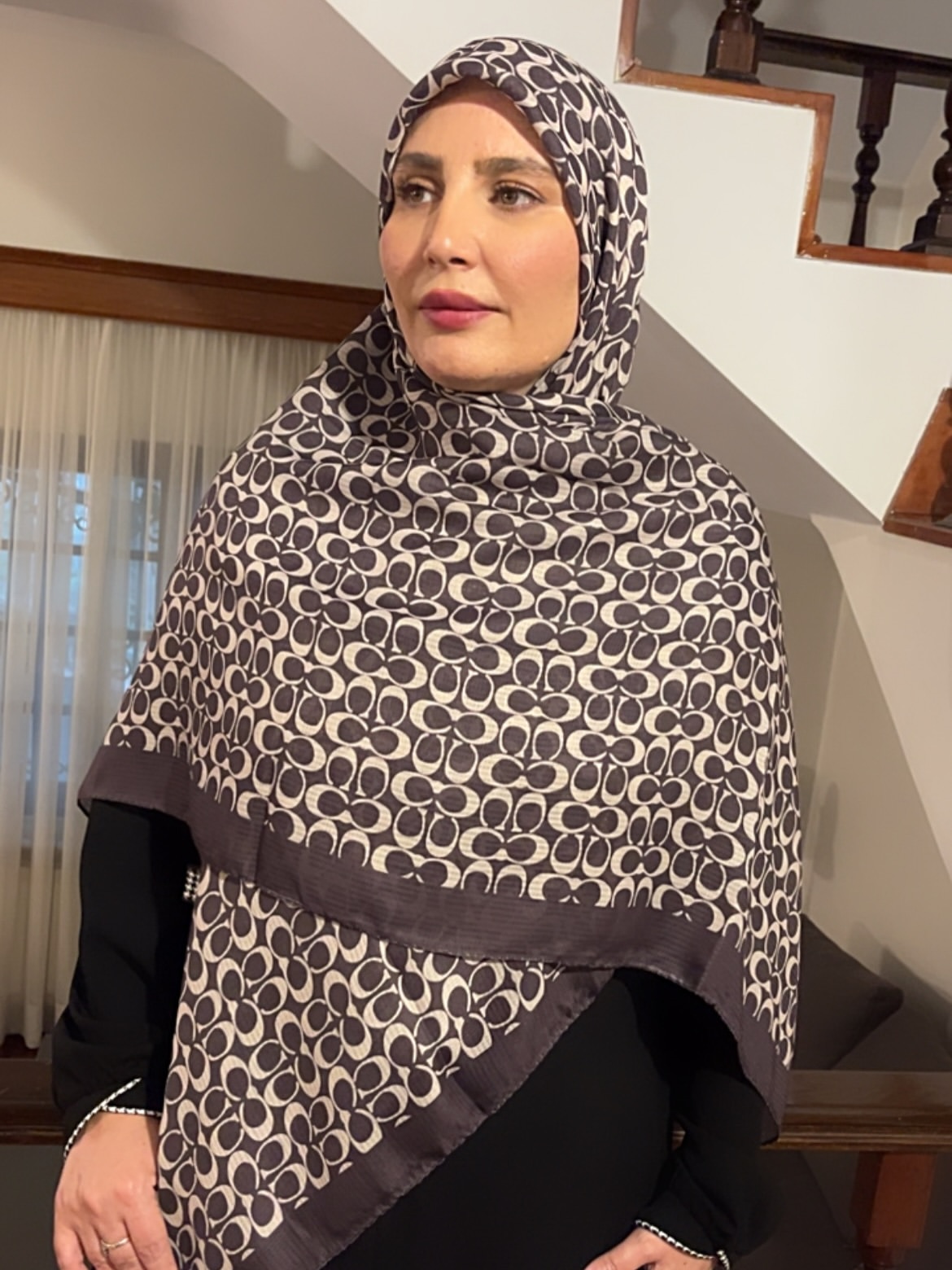 روسری نخی وارداتی طرح کوچ