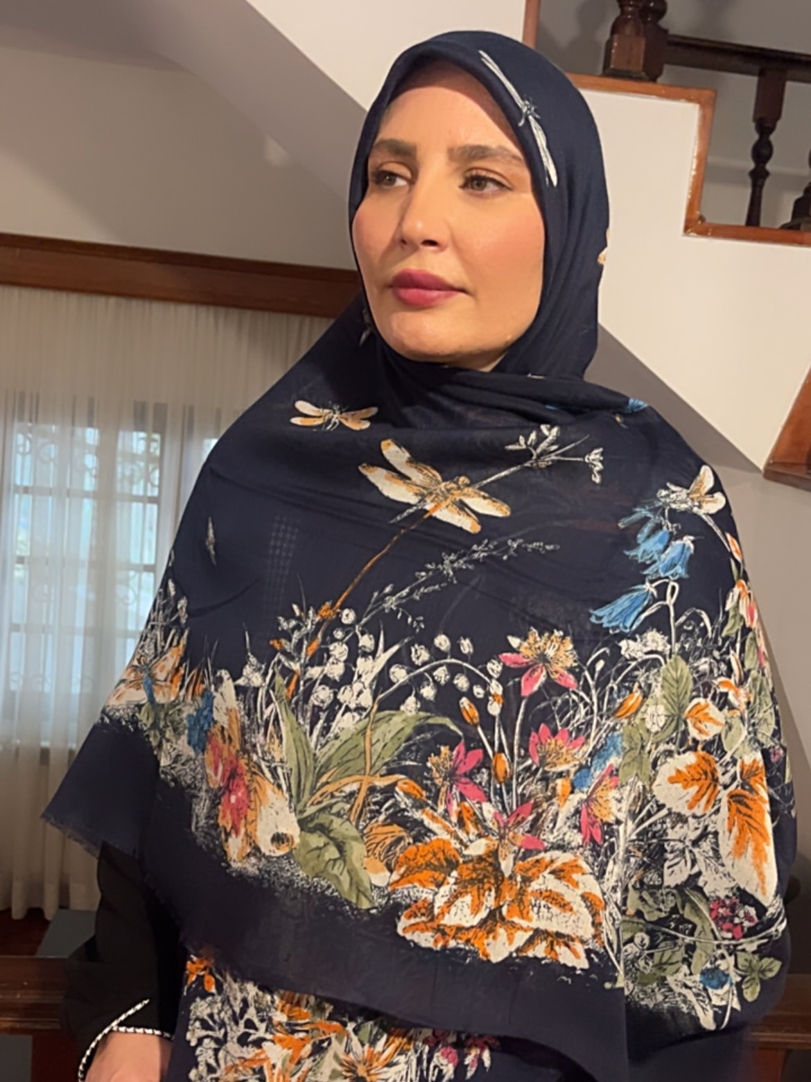 روسري نخ یونیک طرح سنجاقک