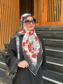 روسری طرح مارک ابریشم توییل گل رز