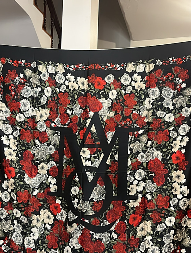 روسری طرح مارک ابریشم توییل گل رز