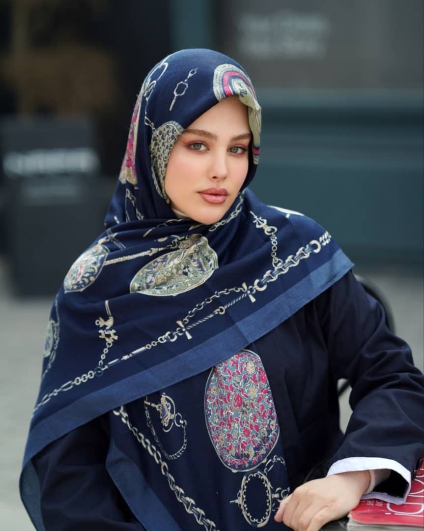 روسری نخی سیااسکارف